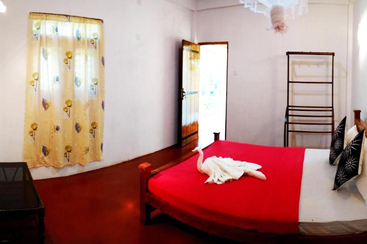 Suba Home Stay Sigirîya Extérieur photo