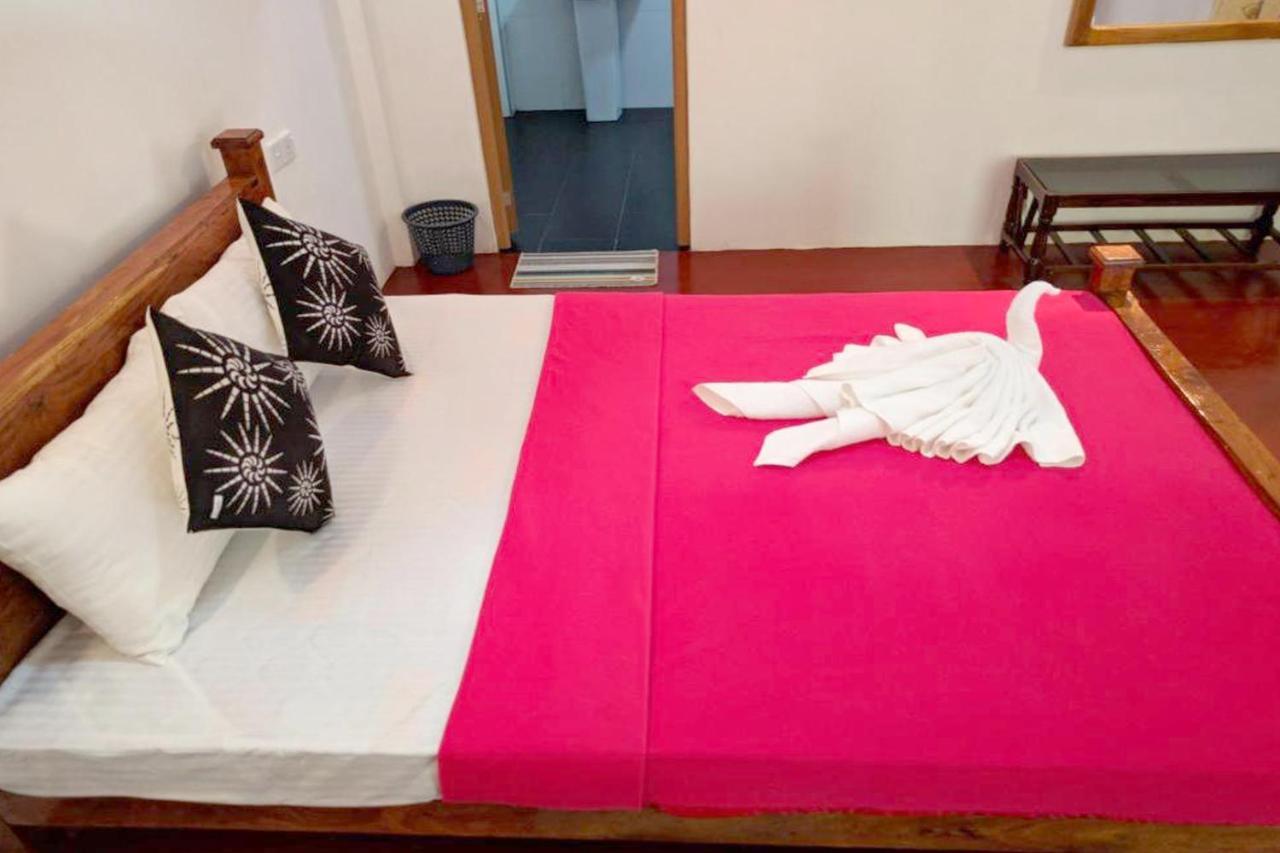 Suba Home Stay Sigirîya Extérieur photo